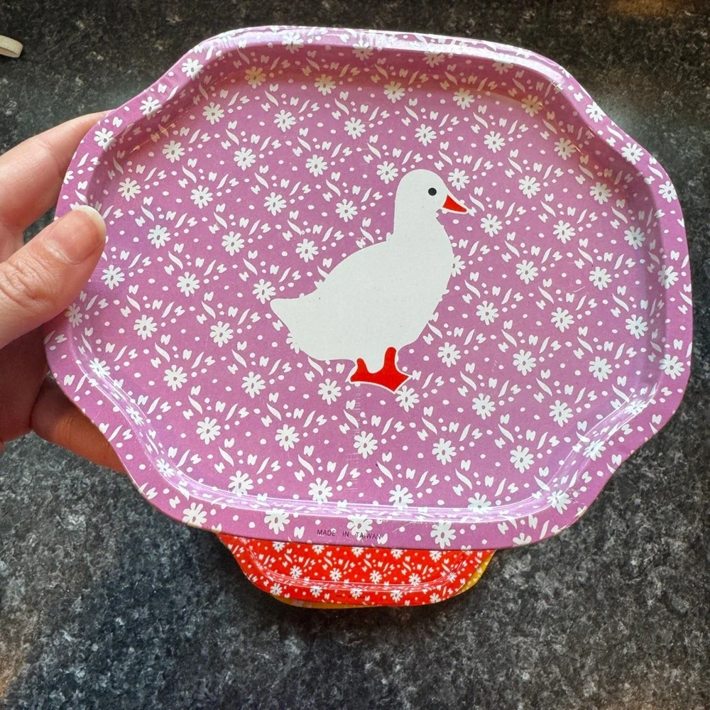 Vintage Farmhouse Animal Tin Trays Set of 4 Duck Cow Chicken Pig Cottagecore